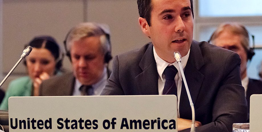 Дэниел Бэер