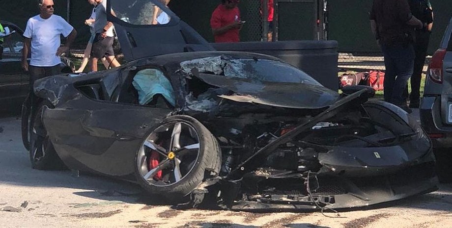 разбитый суперкар феррари, Ferrari SF90 Stradale, суперкар Ferrari, разбитый суперкар