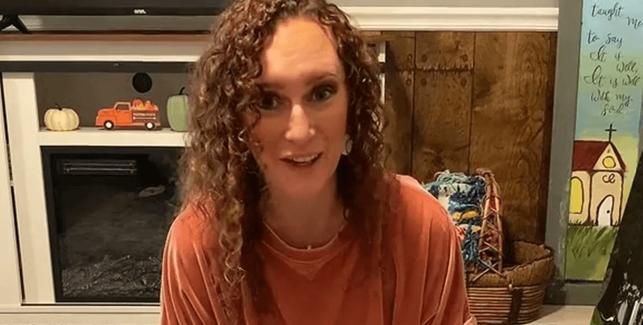 Жінка купила картину, картина, полотно, малюнок, двійник, схожа жінка, художник, побачила в інтернеті, попросила купити