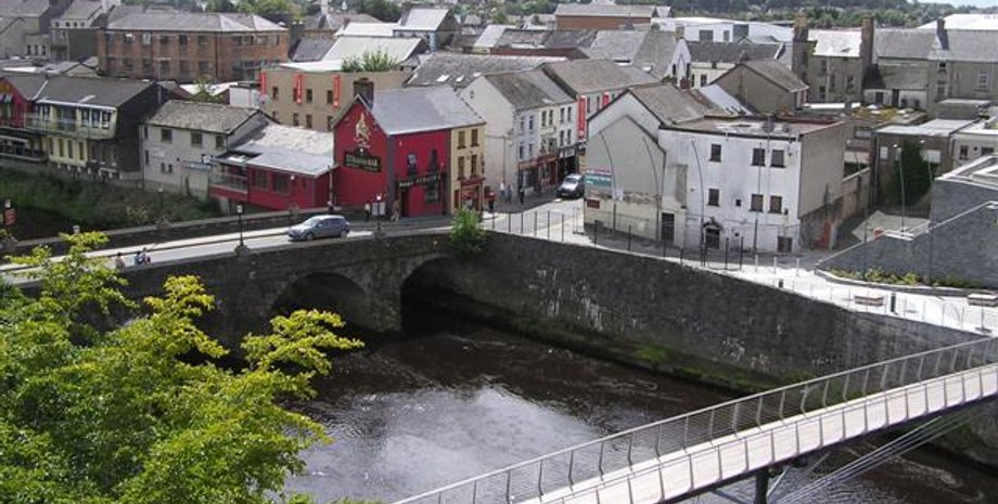 ночь, гул, звук, конспирология, теория, шум, город, звук, беспокойство, звуковые волны, погодные условия, исследования, сверхъестественное, звуковые аномалии, Северная Ирландия, Ома, Таос