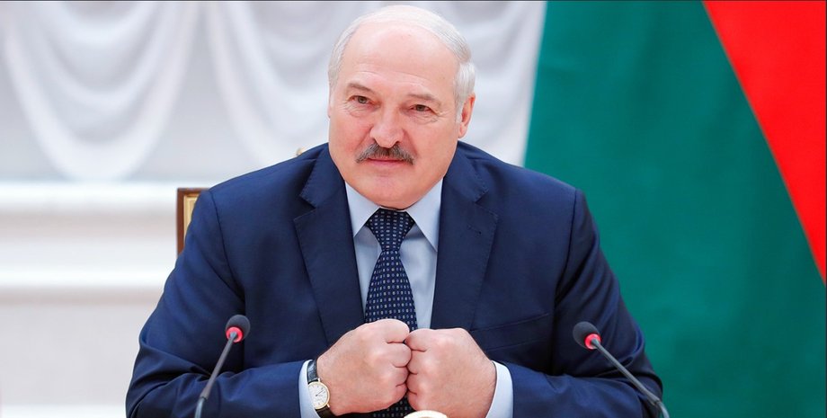 Подоляк предупредил Лукашенко