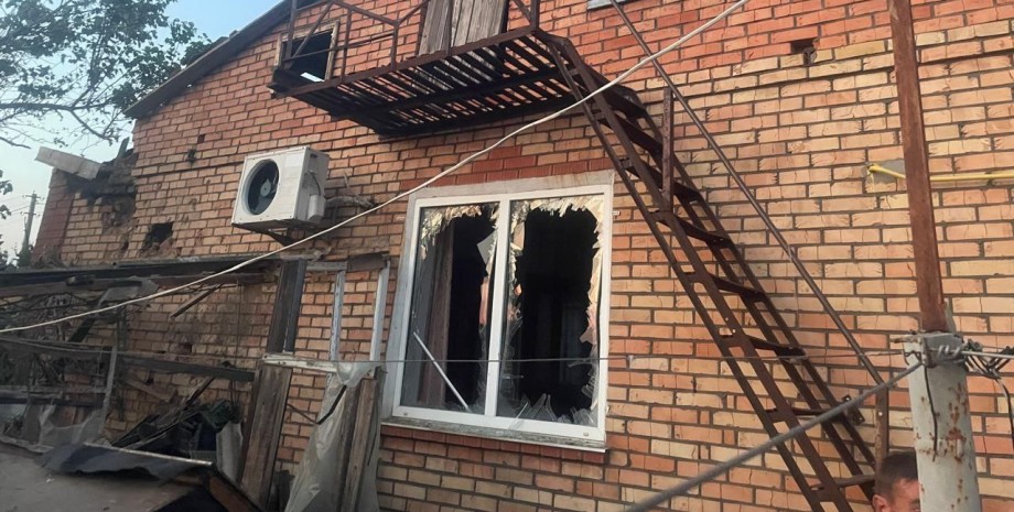 пошкоджений будинок, обстріл 29 липня, обстріл Дніпропетровської області