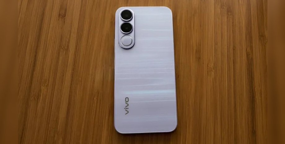 Смартфон Vivo V70 FE