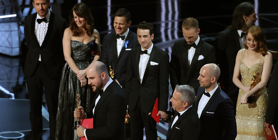 Режиссер и актеры картины "Лунный свет" / Фото: gazeta.ru