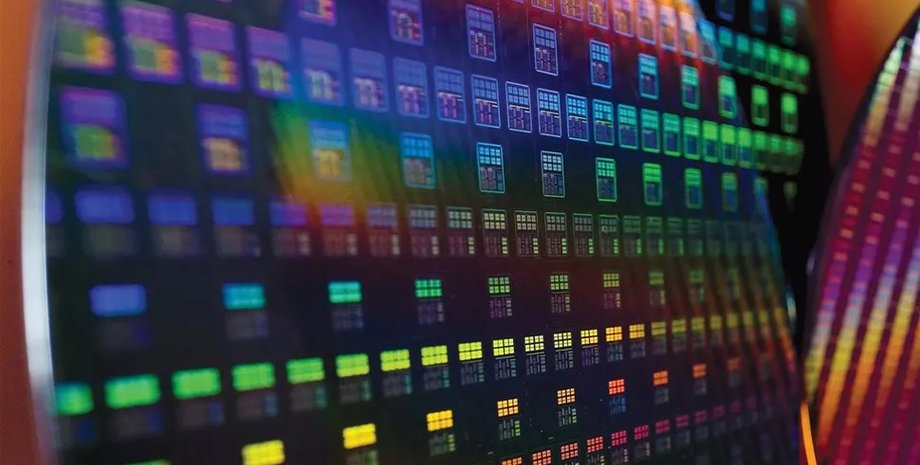 кремниевая пластина, кремний, транзисторы, чипы