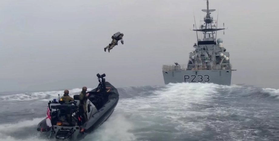 Королевский флот Великобритании, летающий костюм, Gravity Industries