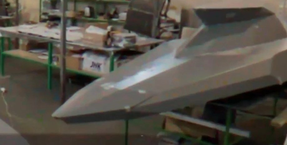 дрон, МБЕК Алігатор-9, війна в україні, війна з росією, українська розробка