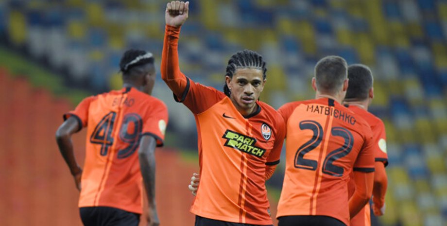 Тайсон, футбол, фк Шахтер, Контракт, Александр Денисов