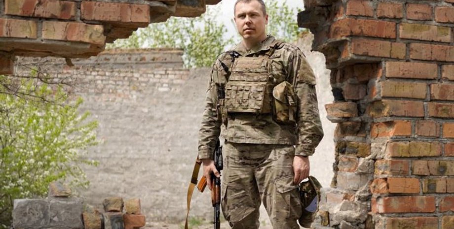 Роман Костенко