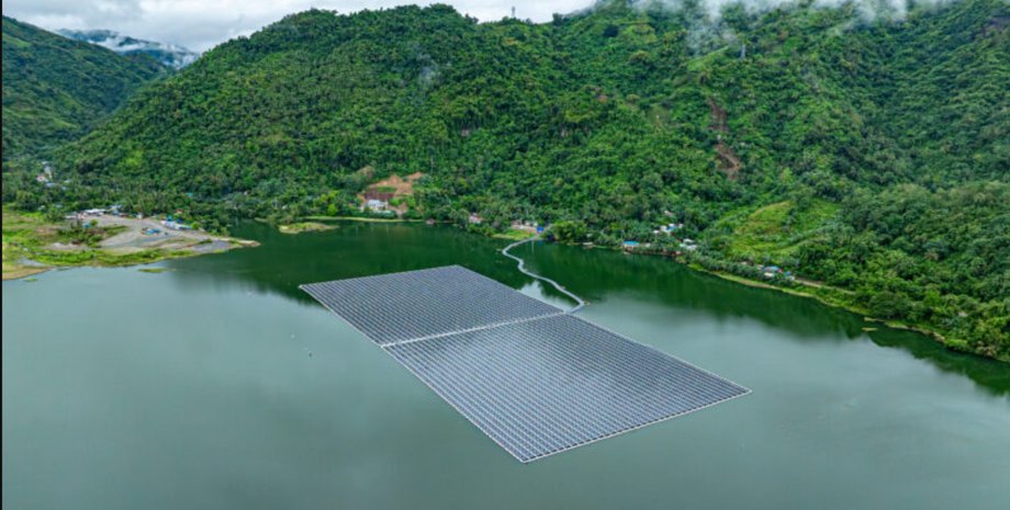 сонячні батареї на воді сонячна електростанція