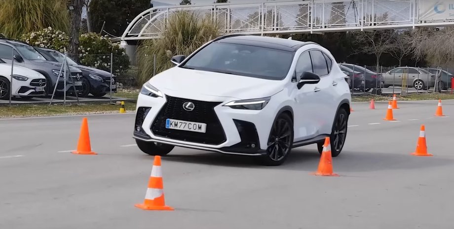 Lexus NX350h, новый Lexus NX, Lexus NX 2022, кроссовер Lexus, лосиный тест Lexus NX