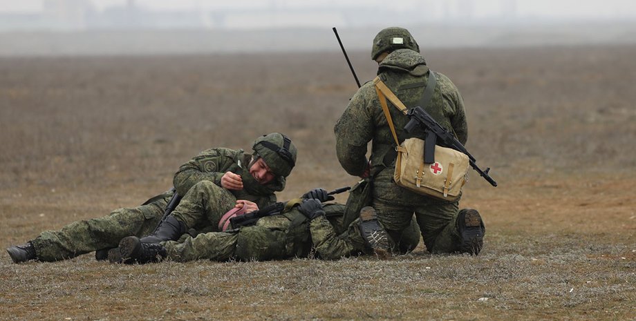 Раненный, ВС РФ, оказание помощи, оккупация, война в Украине, студенты, фото