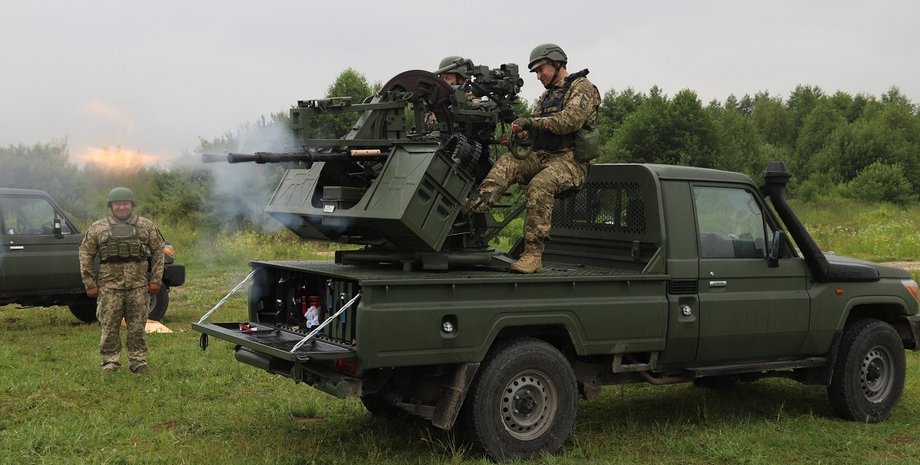 зенитные пулеметные комплексы MR-2 Viktor