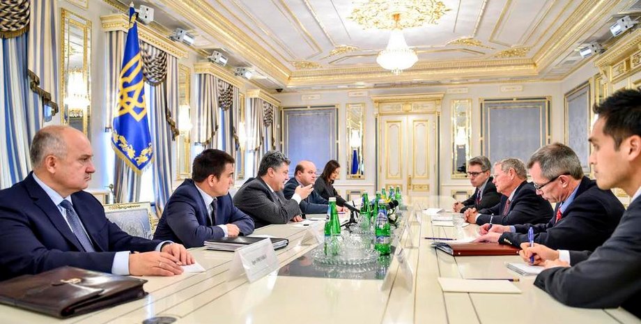 Встреча Порошенко с Инхофом / Фото: пресс-служба президента