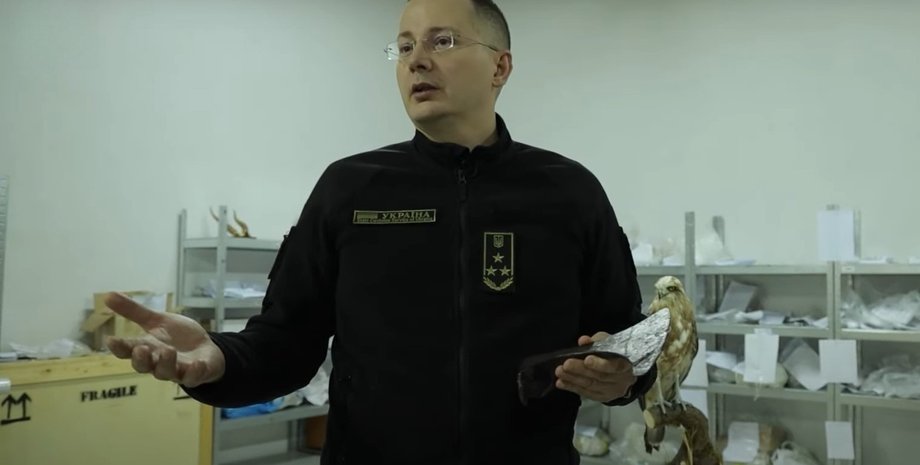 Секіра вікінгів, вікінги митниця, вікінги контрабанда, київська митниця секіра, митниця контрабанда історія