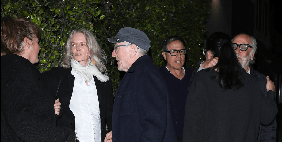 Роберт Де Ніро та Тіффані Чен, дівчина роберта де ніро, донька роберта де ніро, санта-моніка, режисер девід рассел