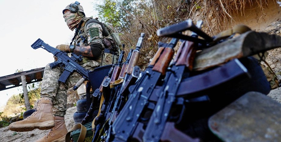 добровольці, військовий зсу, виплати зсу