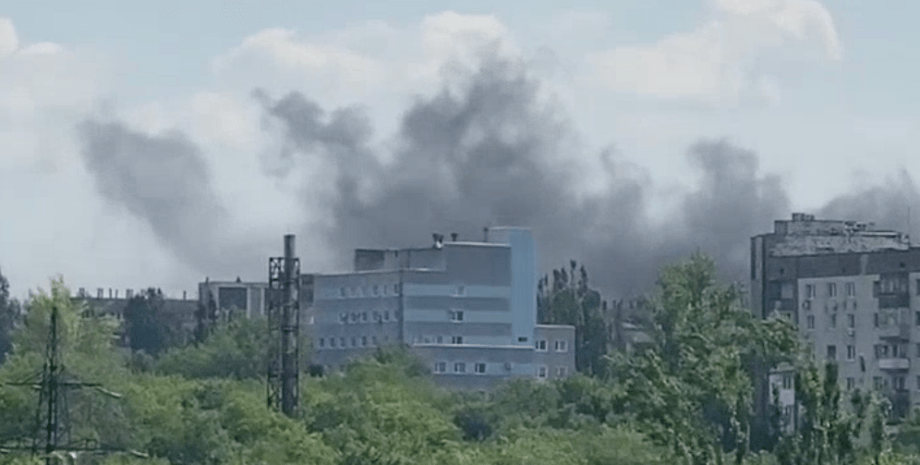 Дым в Донецке Взрывы Донецк, обстрел Донецк, обстрел Донецка, взрывы в Донецке, прилеты Донецк, прилет Донецк, прилет Донецк