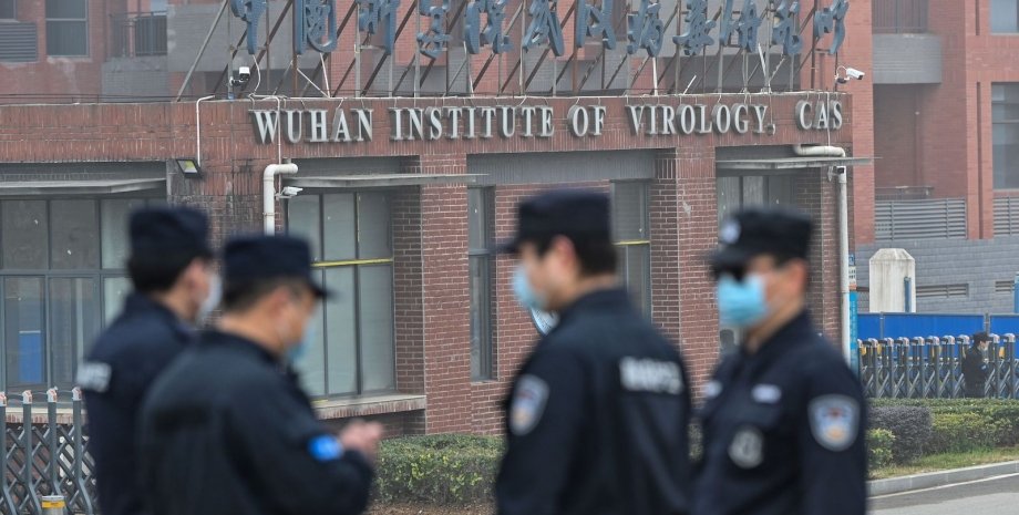полиция, институт в Ухане, вирусы, китай, происхождение коронавируса