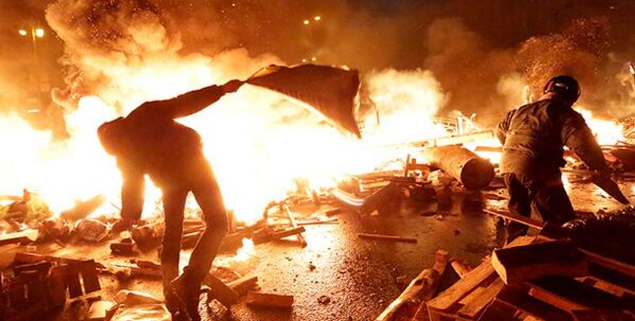 Евромайдан / Фото: twitter.com/ChristopherJM