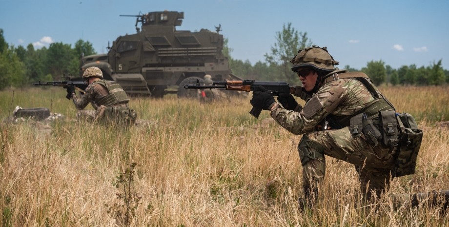 Украинские военные Украинские военные, фото