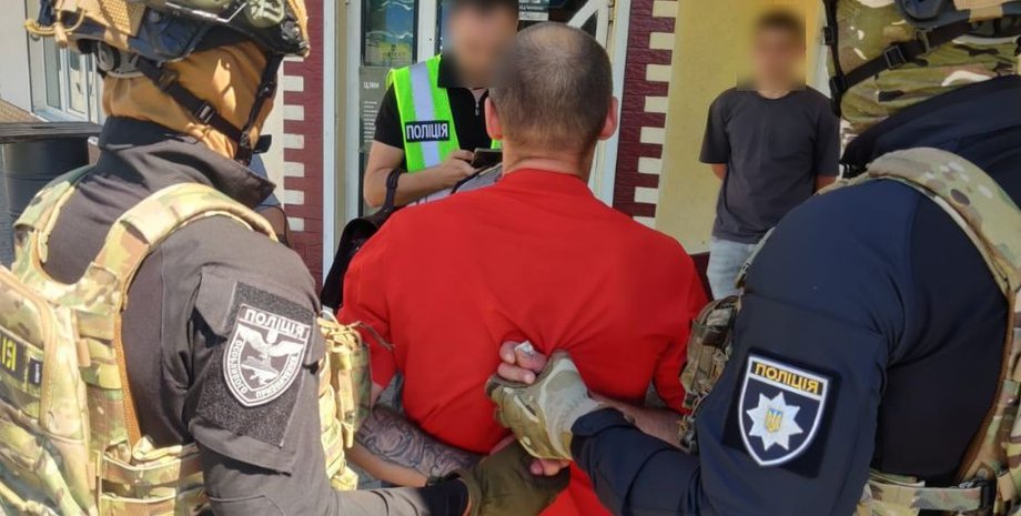 Хмельничиина, продававшего людей, задержали за торговлю людьми