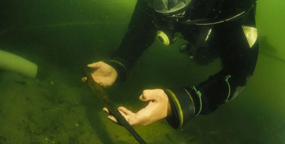 археологи знайшли середньовічні списи