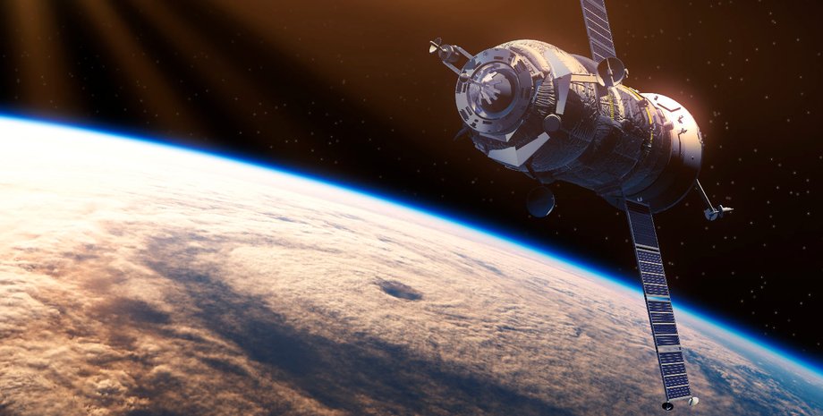 спутник, космос