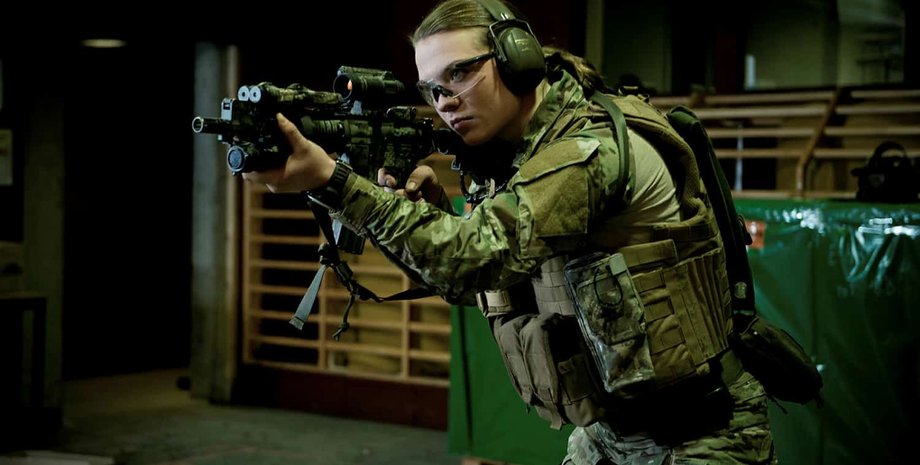 жінки в армії, жінки в спецназі, американський спецназ, жіночий спецназ, армія США, рівноправність в армії, американська армія, жінки на військовій службі, мобілізація жінок, спецназ, зелені берети, елітні війська, відбір у ссо для жінок