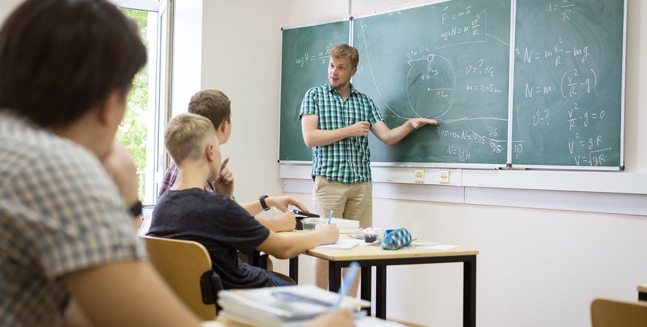 українська мова, мовний омбудсмен, тарас Кремінь, перевірки в школі на українську мову, закон про мову