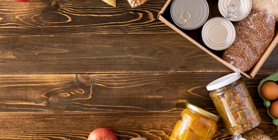 Продукты на столе