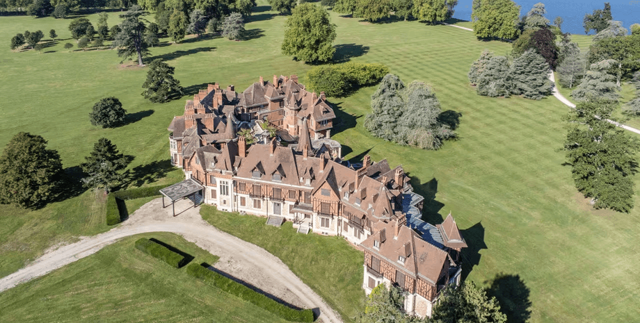 Замок у Франції, Armainvilliers Castle, замок Ротшильдів, середньовічна фортеця, передавали у спадок, 100 кімнат, король Марокко,