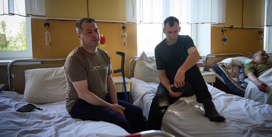 Украинские военные в больнице