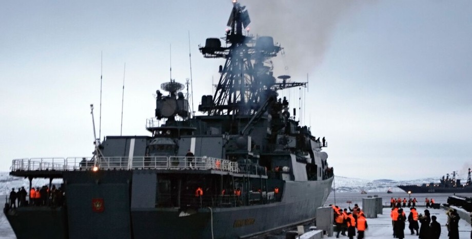 Российский корабль в Баренцевом море