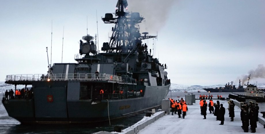 Российский корабль в Баренцевом море