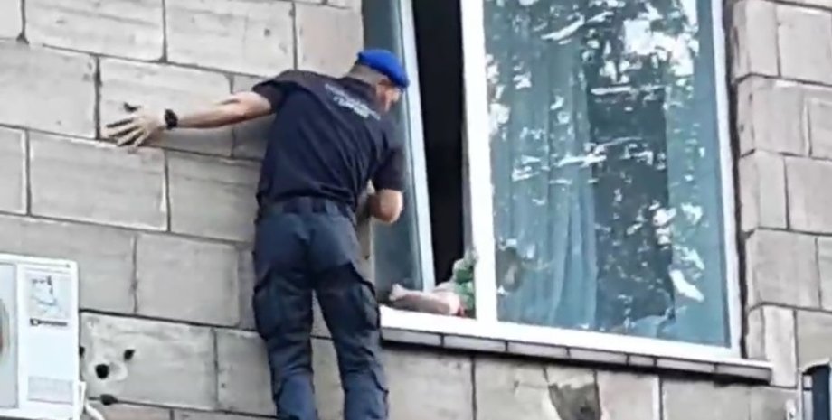 девочка, окно, запорожье