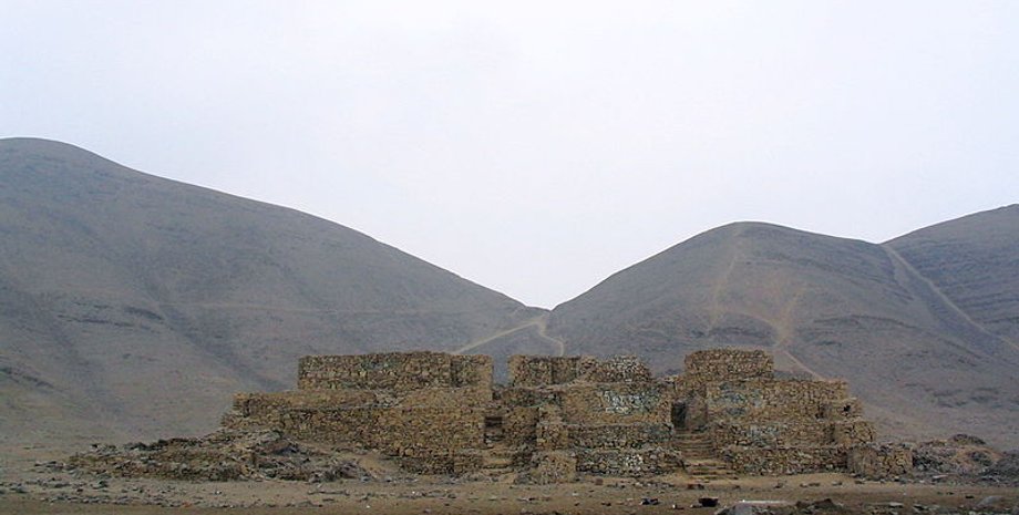 храм, Перу, история, археология, археологи, космология, астрономия, звезды, Млечный Путь, ученые, исследования, наука, население, цивилизация, культура, анды, созвездия, статуя, курган