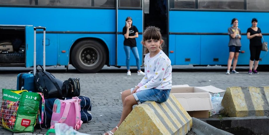 Діти, війна в Україні, депортація дітей у РФ