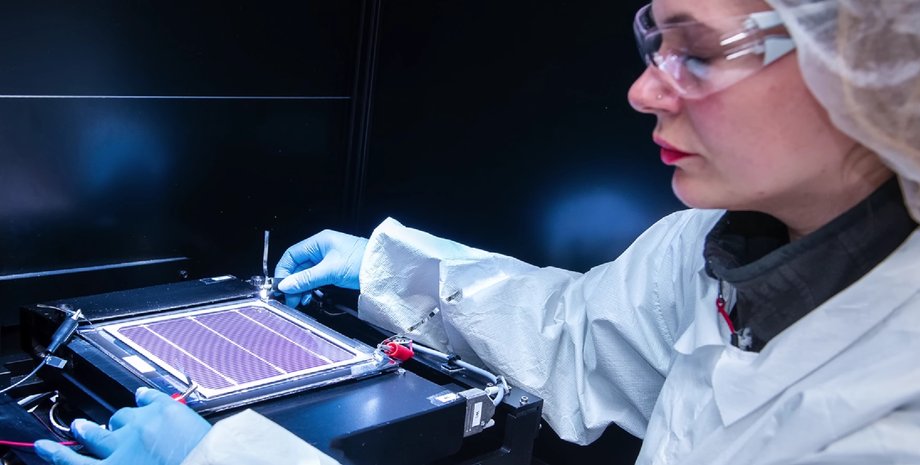 Производство перовскитной солнечной панели Oxford PV