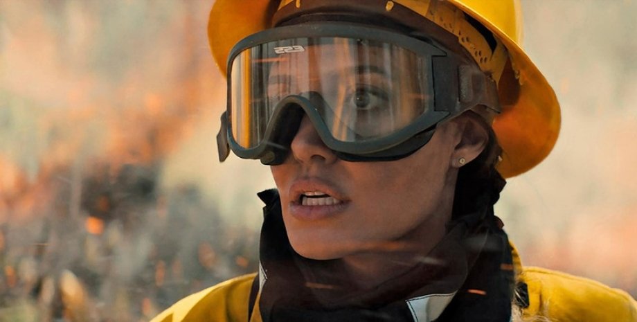 Анджелина Джоли, премьера фильма, лесные пожары