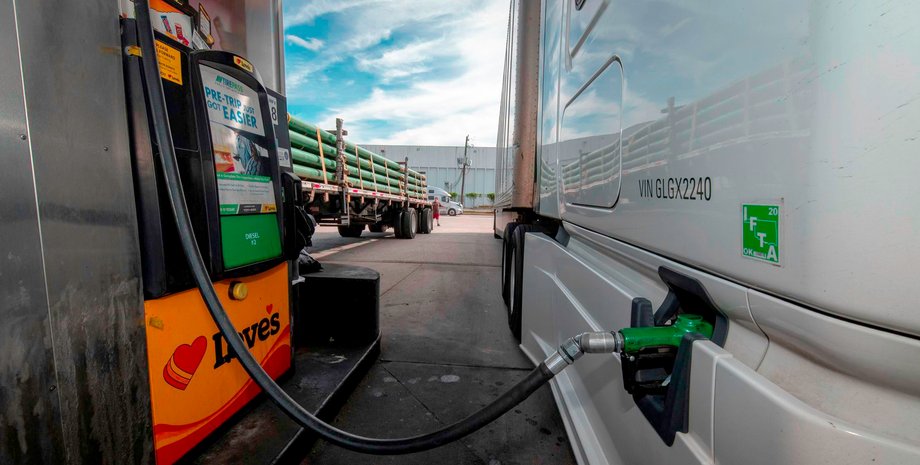 дизель, дизельне паливо, заправка, АЗС
