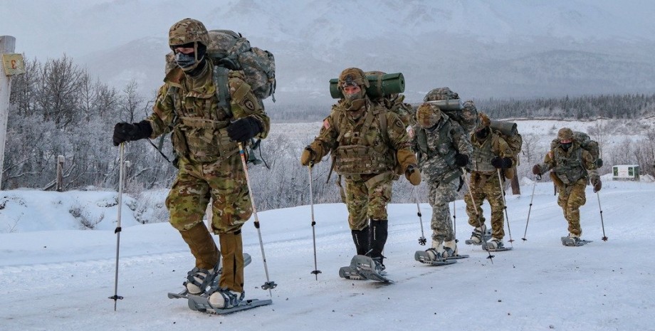 солдати в снігу, загін дельта, спецназівці