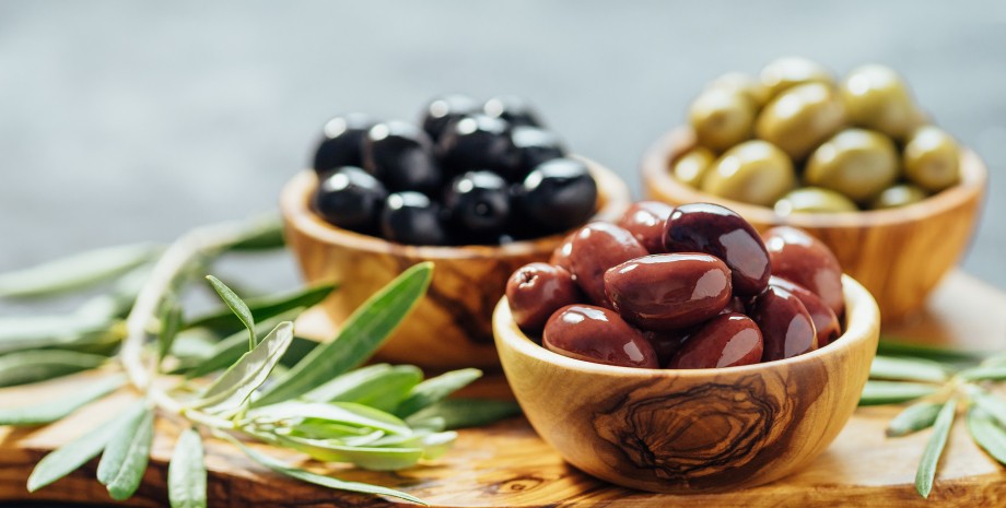 черные оливки, зеленые оливки, маслины, в чем разница между оливками и маслинами