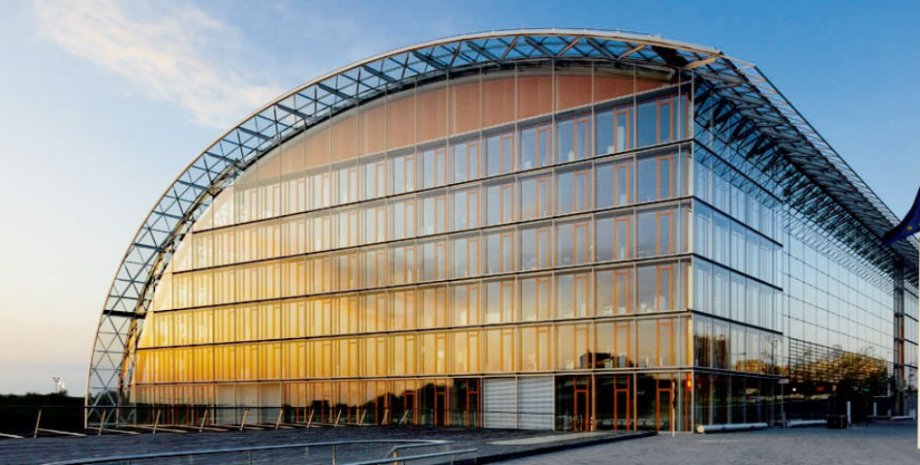 Здание Европейского инвестиционного банка / Фото: Dorma.com