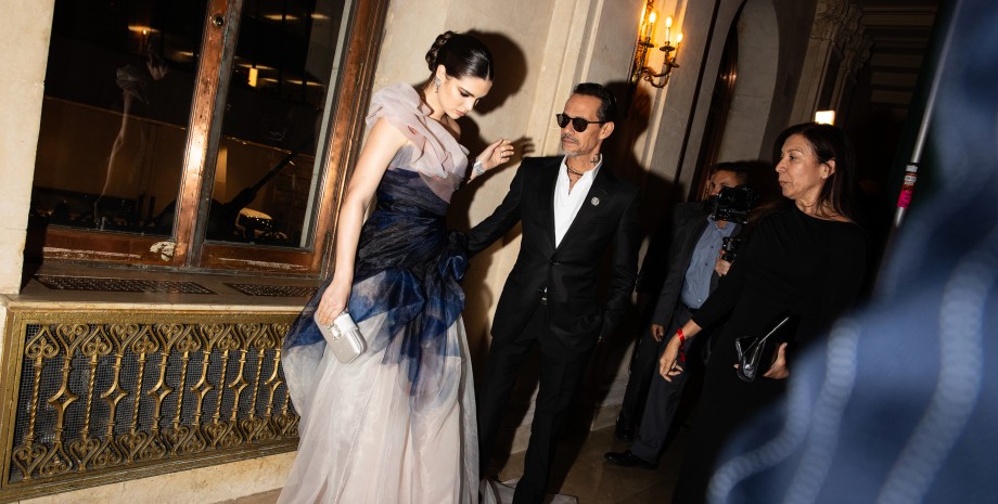 Надя Феррейра и Марк Энтони Надя Феррейра и Марк Энтони, бывший муж Дженнифер Лопес, жена Марка Энтони, Марк Энтони дети