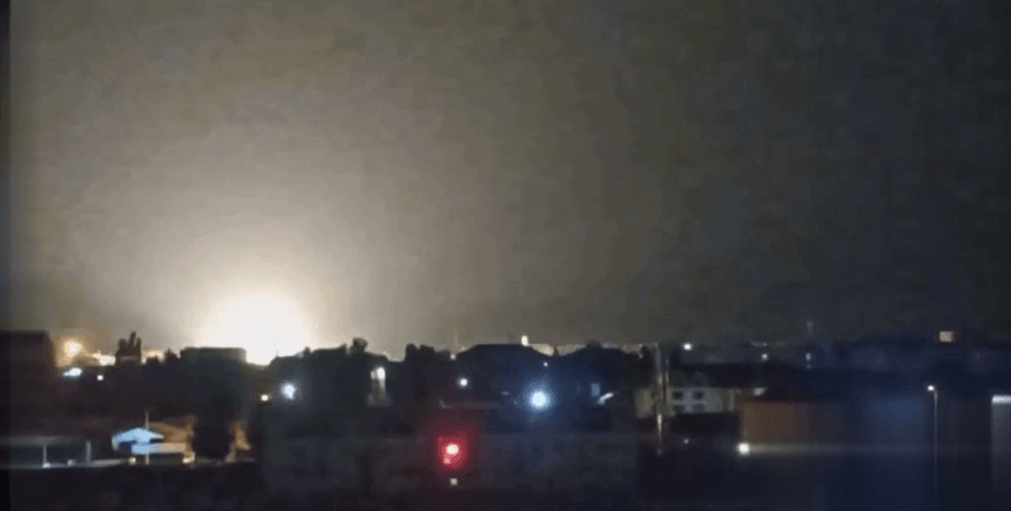 Взрыв, нефтебаза, Феодосия, Крым