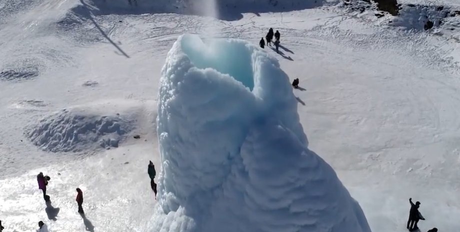 ледяной вулкан, казахстан