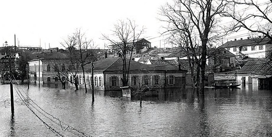 В 1927 году при строительстве Днепрогэс поселения меннонитов затопили