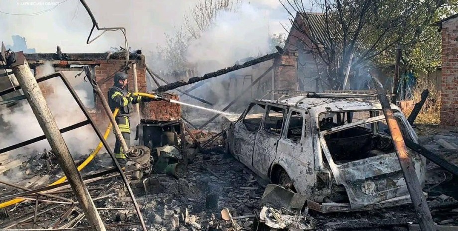 Росіяни завдали удару по Вовчанську Вовчанськ, пожежа, ракетний удар