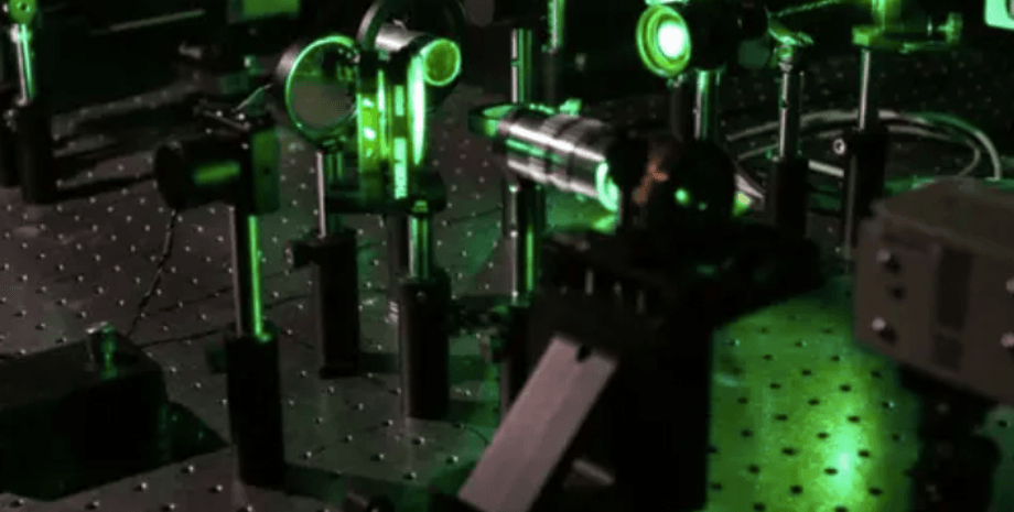 Лазерні технології, лазер